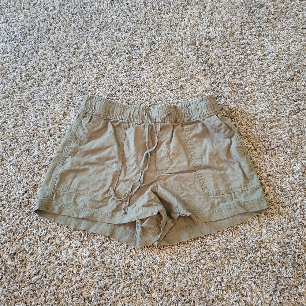 GAP Pull On Utility Shorts Size Medium - Green